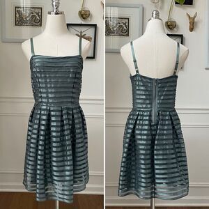 H&M Green Contrast Ribbon Fit and Flare Dress S